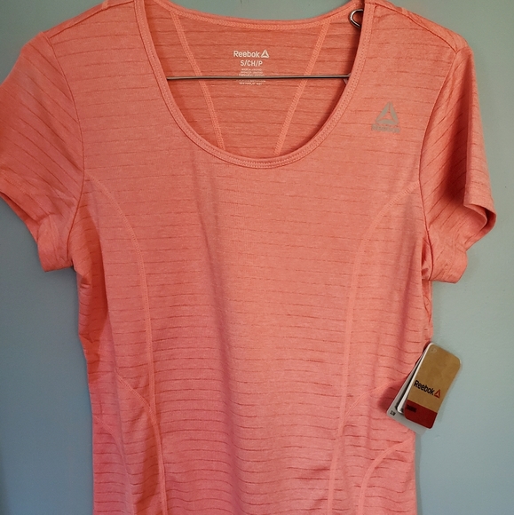 NWT Reebok Dynamic SS Top - Picture 3 of 6